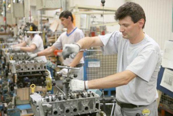 Primul Mercedes cu motor de Dacia